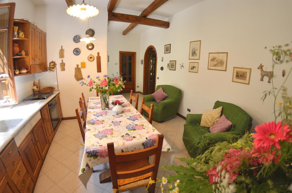 Casa Romana ヴィアレッジョ エクステリア 写真